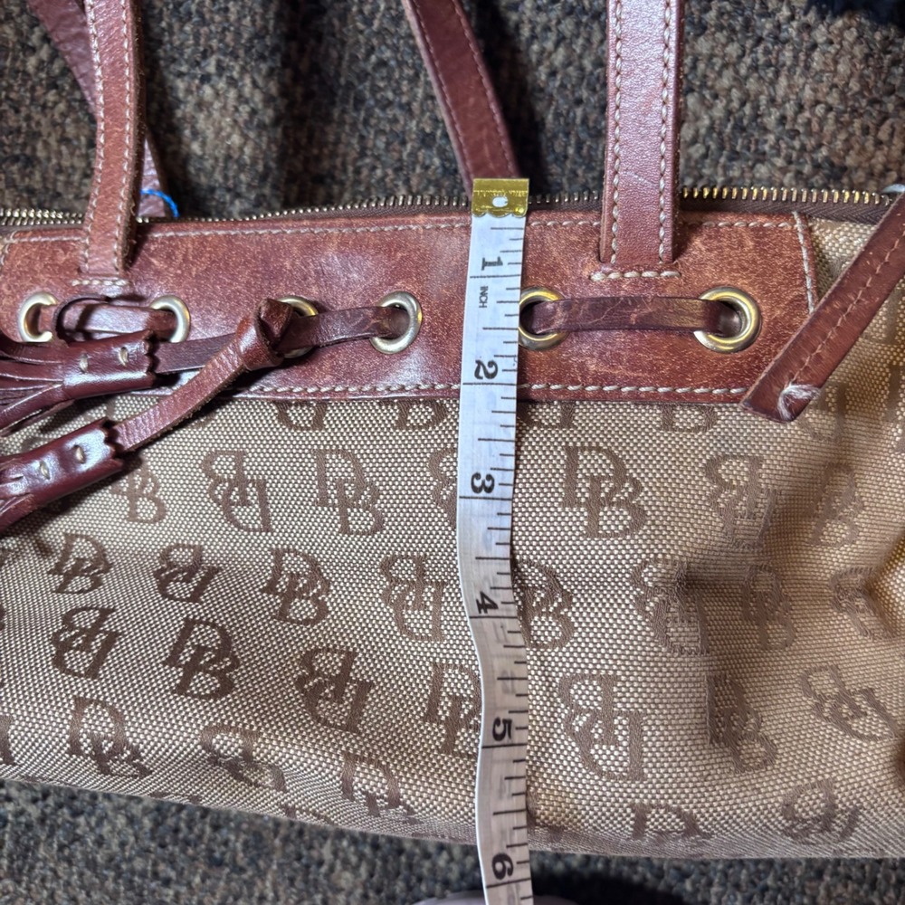 Vtg Dooney & Bourke Monogram Canvas Leather Trim Shoulder Bag Tan Brown Y2K Tote - Picture 9 of 12